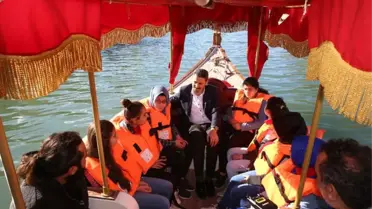 Denizi Olmayan Tokat'ta Çocukların Kayık Keyfi