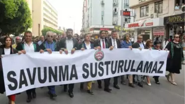 Adana'da Avukatlardan 'Ömer Kavili' Yürüyüşü