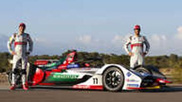 Audi Batmobil Tasarımlı Yeni Formula E Aracı Fe05'i Tanıttı
