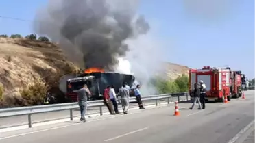 Tekstil Malzemesi Yüklü Tır, Alev Alev Yandı