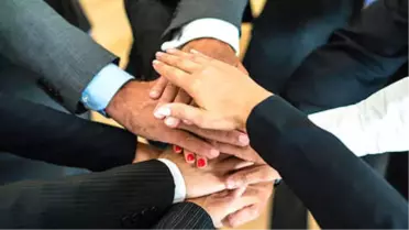 İşsiz Göçmenlere Utv'den Yardım Eli