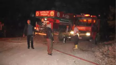 Antalya'da Eş Zamanlı İki Orman Yangını