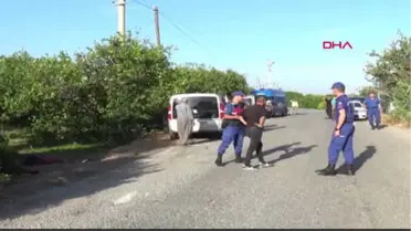 Mersin Hafif Ticari Aracın Çarptığı Motosikletteki Çift Öldü