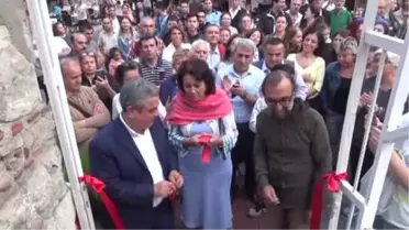 Dünyanın En Küçük Sanat Eserleri' Kuşadası'nda Sergileniyor