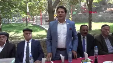 Hakkari'de Kan Davalı Aileler Barıştırıldı