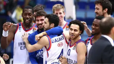 Anadolu Efes, Doğuş Balbay'ın Son Saniye Basketiyle Khimki'yi 85-84 Devirdi