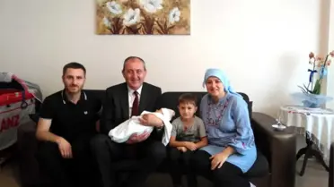 Biga Belediyesinin 'Hoş Geldin Bebeğim' Paketleri Devam Ediyor