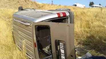 Hafif Ticari Araç Şarampole Yuvarlandı: 1 Ölü, 2 Yaralı