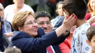 Konak'ta Cumhuriyet Coşkusu Sürüyor