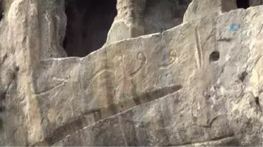 Paflagonya Dönemi'ne Ait 'Kaya Mezarları' Turizme Kazandırılacak
