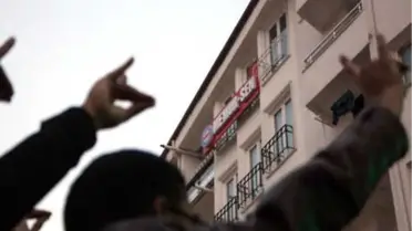 Ülkü Ocakları'ndan 'Andımız' Okumalı Memur-Sen Protestosu