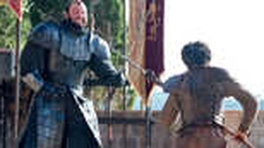 Game of Thrones Oyuncusu Hafthor Julius Bjornsson ile Kelsey Henson Dünya Evine Girdi