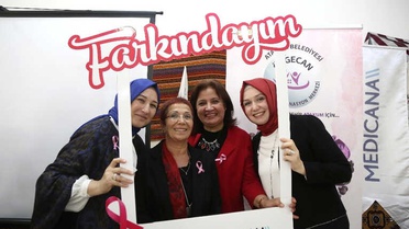 Atakumlu Kadınlara Kanser Farkındalığı
