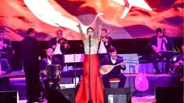 Beylikdüzü Cumhuriyet İçin Yürüdü