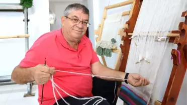 El Halı Dokumacılığı Ev Hanımlarına Gelir Kapısı Oldu
