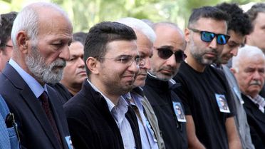 Yeni Doğan İkizlerine İsim Veremeden Ölen Şule Öğretmen Son Yolculuğuna Uğurlandı