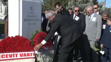 Bülent Ecevit Mezarı Başında Anıldı