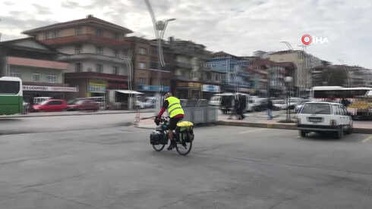54 Yaşındaki Fransız Fizik Tedavi Uzmanı, 7 Ayda Dünya Turunu Tamamlamayı Planlıyor