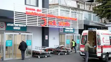 Ambulans Alanına Park Etmek İsteyen Saldırgan, Sağlık Çalışanını Bıçakladı
