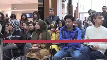 Oyuncu ve Yönetmen Piyes: 'Toplumsal Konularda Tavizim Sıfır'
