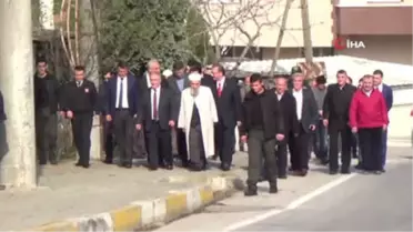 Şehit Kaymakam Safitürk Kabri Başında Dualarla Anıldı