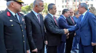 Manisa'ya Atanan Vali Ahmet Deniz, Görevine Başladı