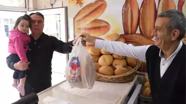 Kocaeli'de 1 Liraya Satılan Ekmeğe Vatandaşlardan Büyük İlgi