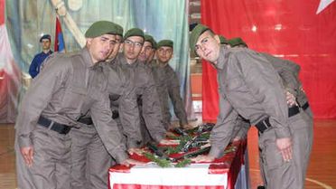 Isparta'da Bedelli Askerler Yemin Edip, Terhis Oldu