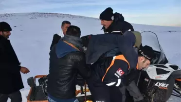 Muş'ta Hayvanlarıyla Mahsur Kalan 15 Kişi Kurtarıldı