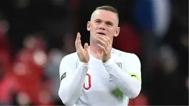 Rooney'nin Veda Maçında İngiltere ABD'yi Devirdi