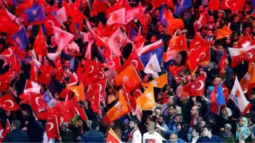 Habertürk Yazarı Muharrem Sarıkaya, 'Kesin' Deyip AK Parti'nin İstanbul ve Antalya Adaylarını Yazdı