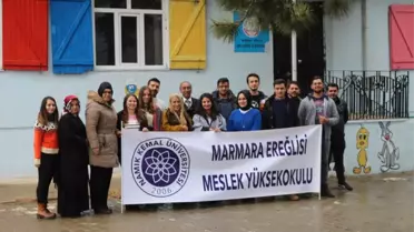 Üniversiteliler, İhtiyaç Sahibi Öğrencilerin Yüzünü Güldürüyor
