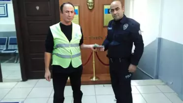 Temizlik İşçisinden Örnek Davranış