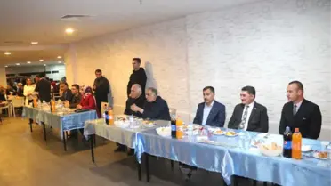 Ağrı'da Öğretmenlere Yemek Verildi