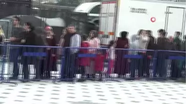 Kestane Festivali'ne Küçükçekmeceli Vatandaşlar Akın Etti, Kuyruğun Sonu Görünmedi