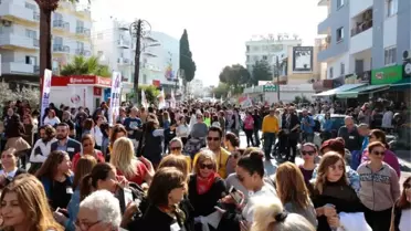 KKTC'de Kadına Karşı Şiddet Yürüyüşü