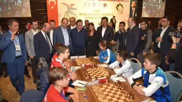 Geleceğin Kasparov'ları Türkiye'de Yarışıyor