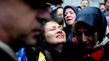 Düşen Helikopterde Şehit Olan Üsteğmen Baba Evine Getirildi