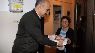 Başkan Kerimoğlu, Soğan Dağıttı