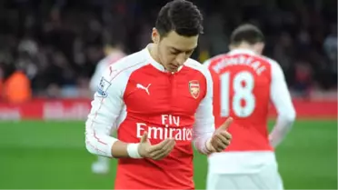 Arsenal'in Yıldızı Mesut Özil'den Payitaht Abdülhamid Paylaşımı