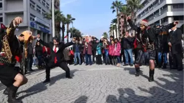 Başkan Adaylığını da Zeybek Oynayarak Açıkladı