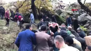 Hakkari-Şemdinli Piknikte Kayalıklardan Düşüp Öldü