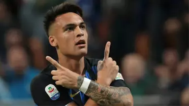 Inter'in Arjantinli Oyuncusu Lautaro Martinez, Milano'da Bisiklet Süren Kadına Çarptı