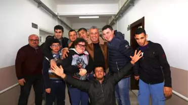 Sözen'den Özel Çocuklara Sürpriz
