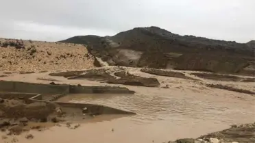Ikby'de Sel Felaketi: Baraj Çöktü