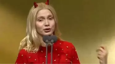 Ünlü Şarkıcı Aleyna Tilki, Gözyaşlarına Boğuldu