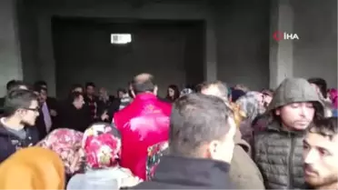 Aile Faciasının Kurbanları Defnedildi