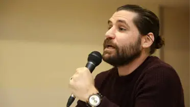 Eşimi İlk Gördüğümde Oturduğum Yerden Düştüm'