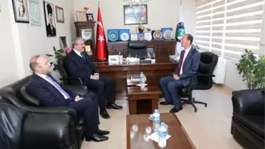 Kaymakam Göktaş: Şaphane'de Yıllık 11 Bin Ton Vişne Üretiliyor
