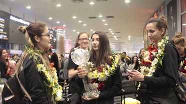 Dünya Şampiyonu Vakıfbank Takımı, Yurda Döndü